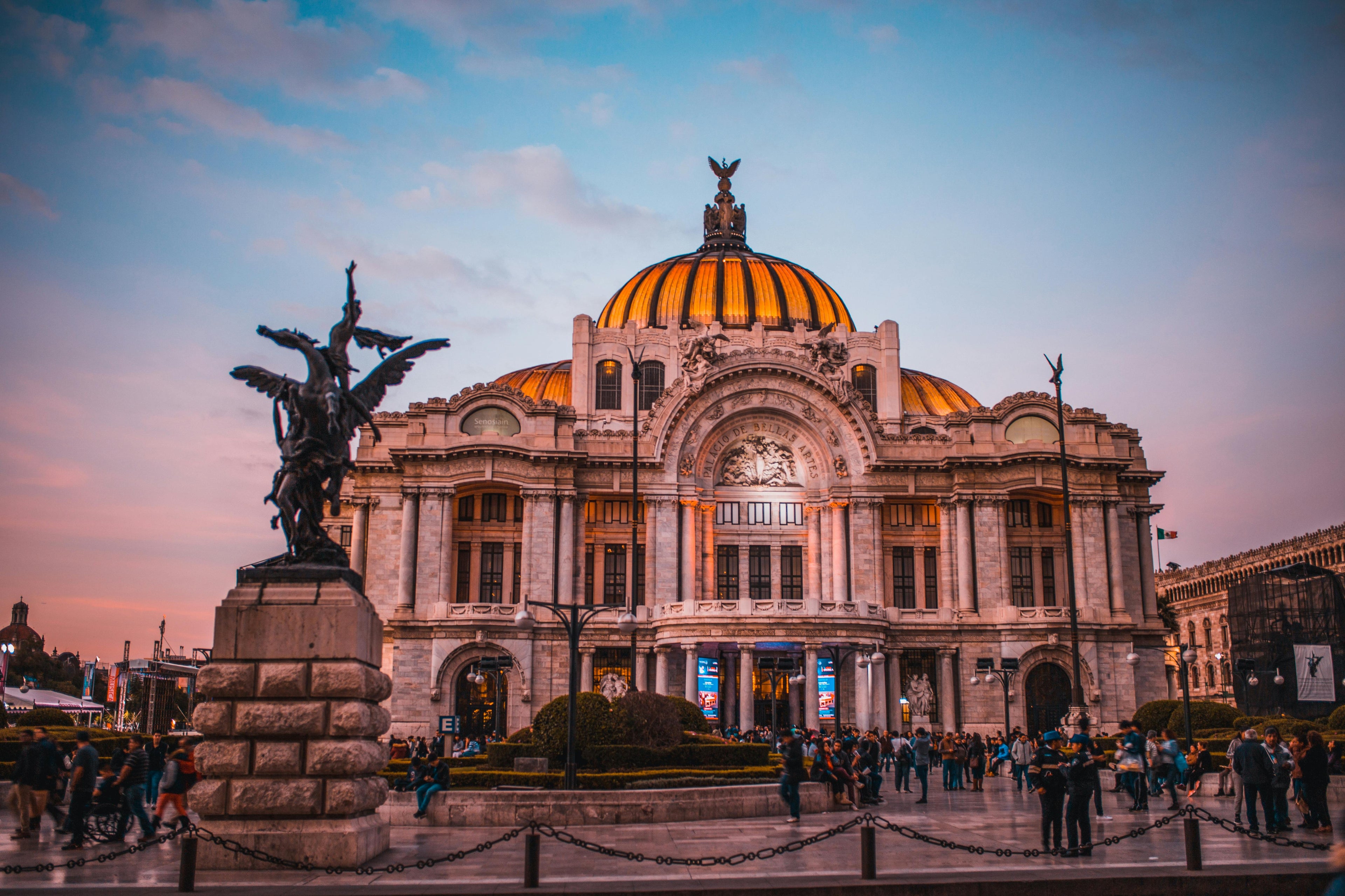 Bellas Artes by Rafael Guajardo